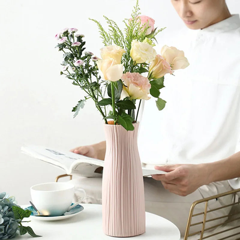 White Imitation Ceramic Plastic Vase for Home Decoration