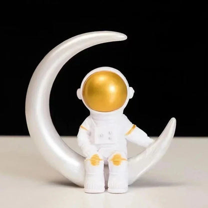 4 pcs Astronaut Figure Statue Figurine Spaceman Sculpture Educational Toy Desktop Home Decoration