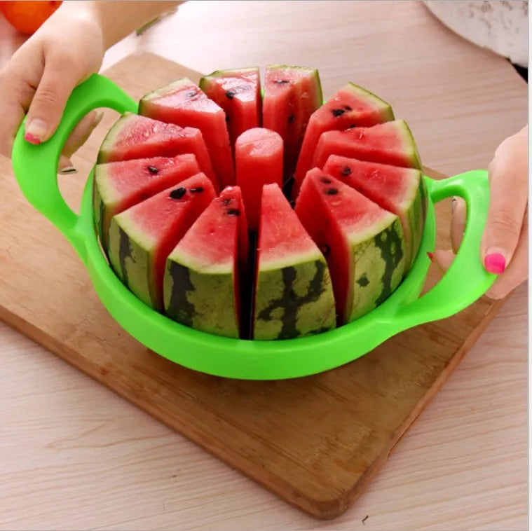 4-in-1 Watermelon Slicer & Fruit Carving Knife - Pulp Separator & Fruit Platter Tool